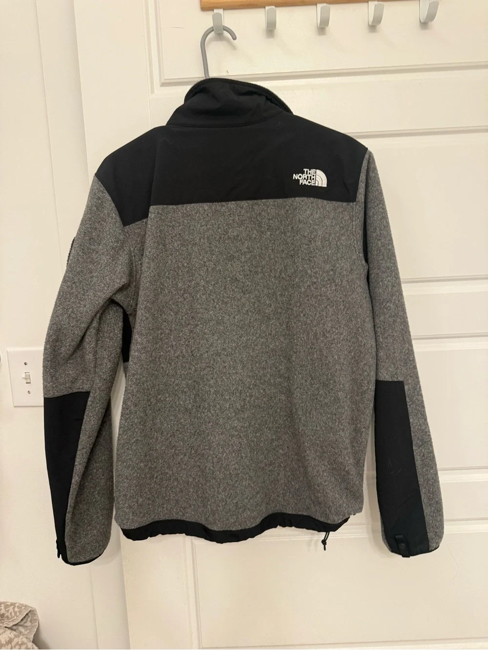 The North Face Men's Gray and Black Hybrid Performance Jacket